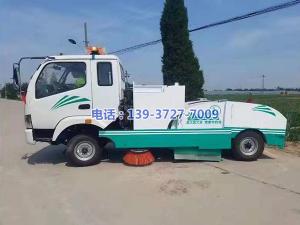 LQ-1800E型路面清掃機(jī)(jī)新版改進(jìn)(jìn)型